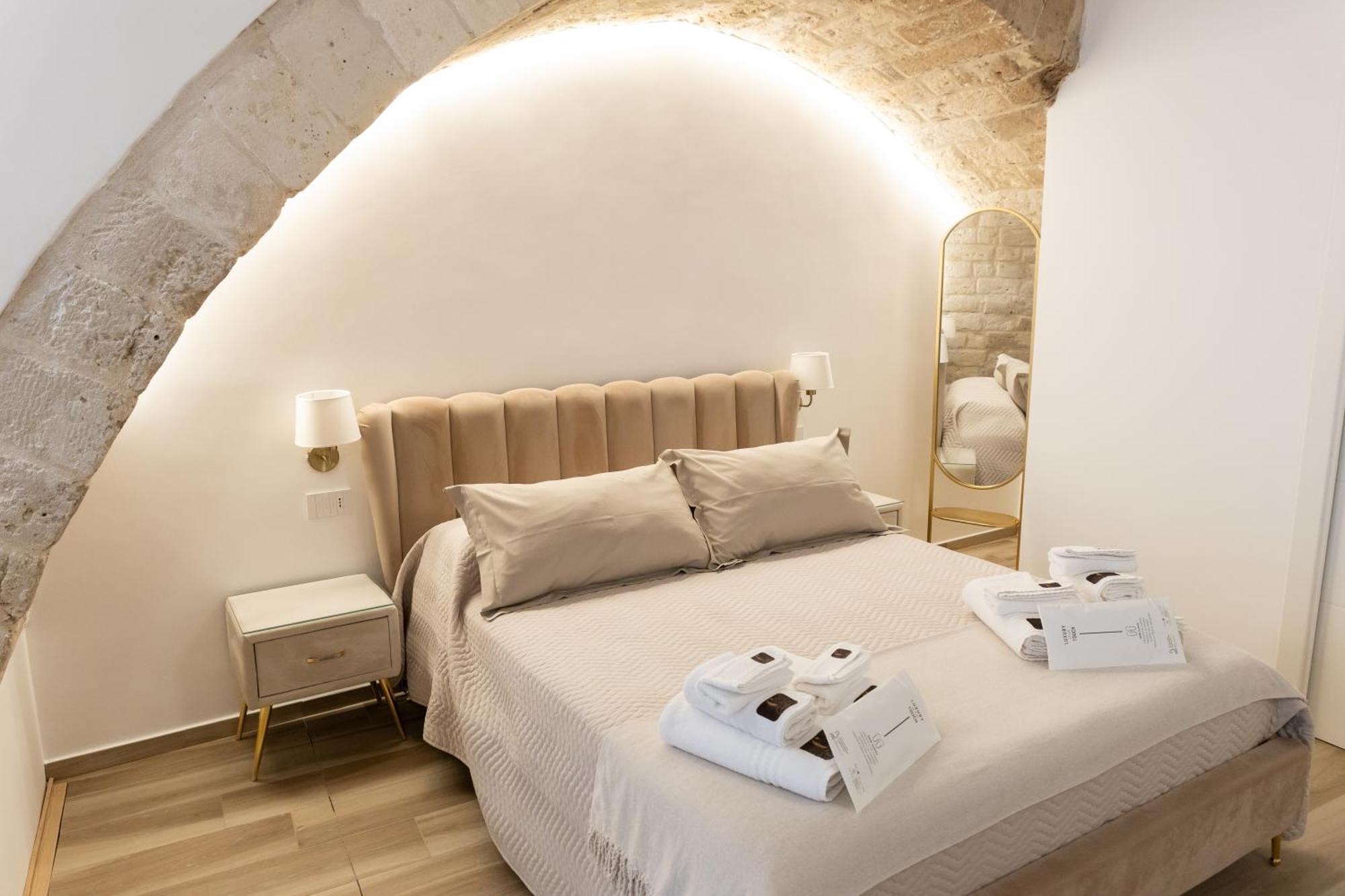 Carola Luxury Room Bari Esterno foto