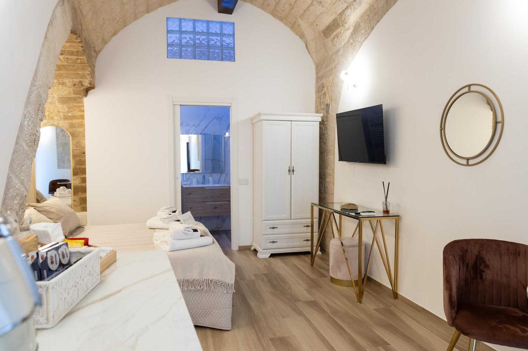 Carola Luxury Room Bari Esterno foto